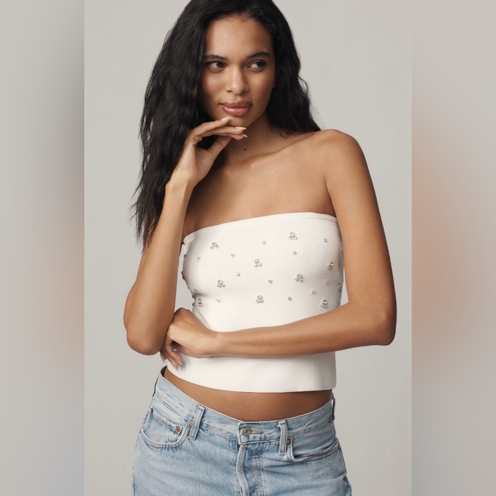 Embellished Crop Knit Tube Top
Maeve Anthropologie in White